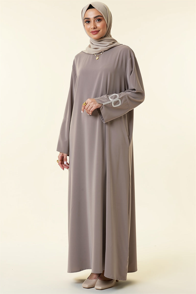 Robe longue ornée de nœuds brodés aux manches — Jeanne - Style by Aliyah