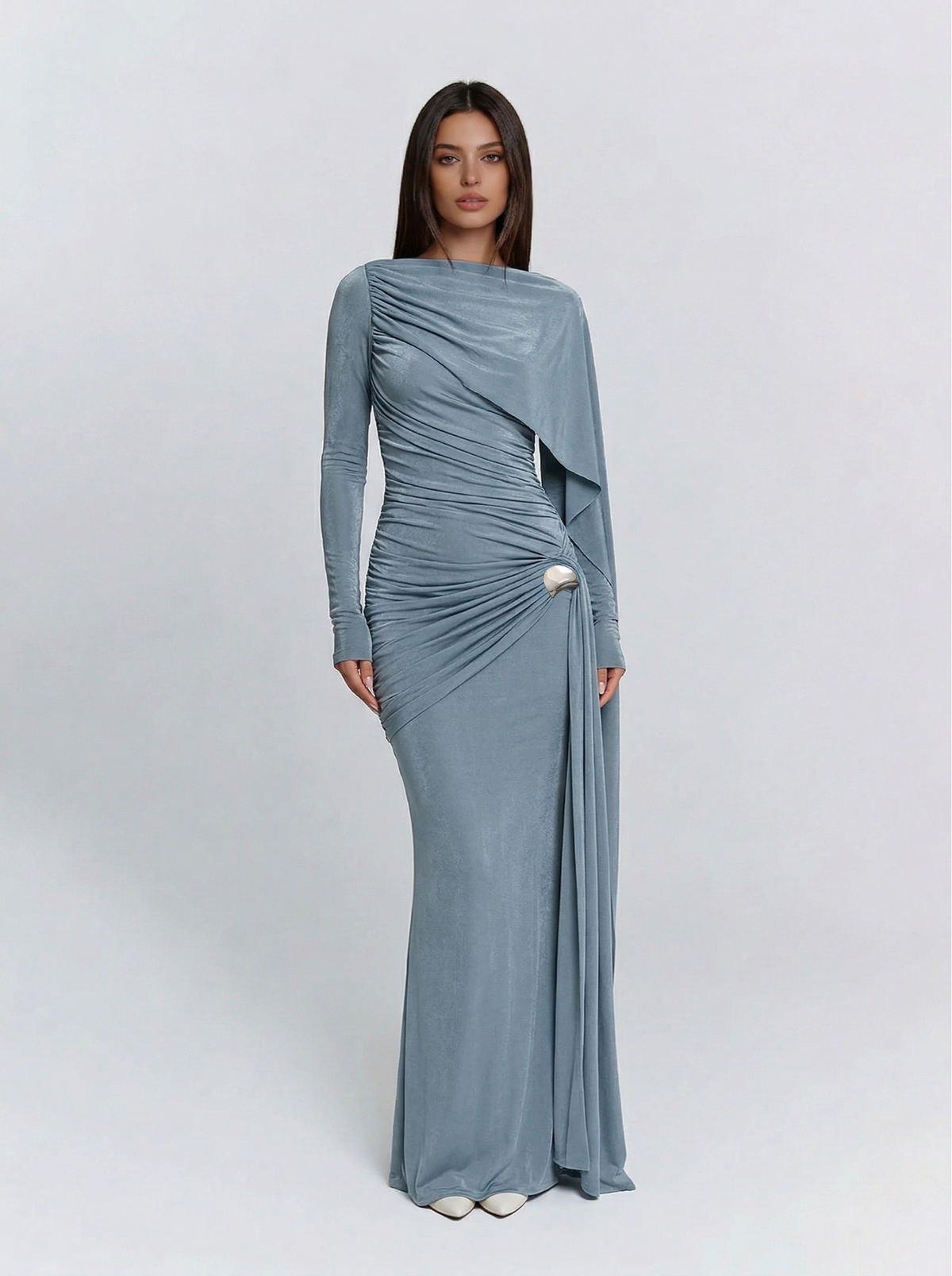 Robe longue drapée à panneau fluide — Nada
