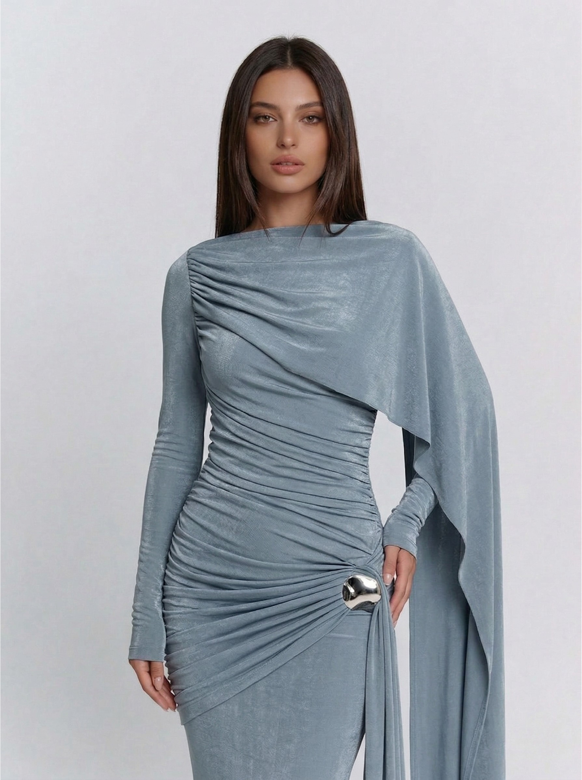 Robe longue drapée à panneau fluide — Nada