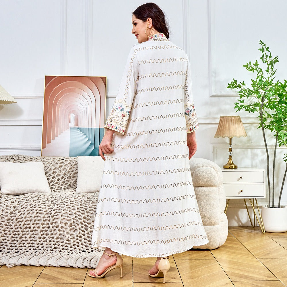 Kaftan brodé à encolure en V — Jihane