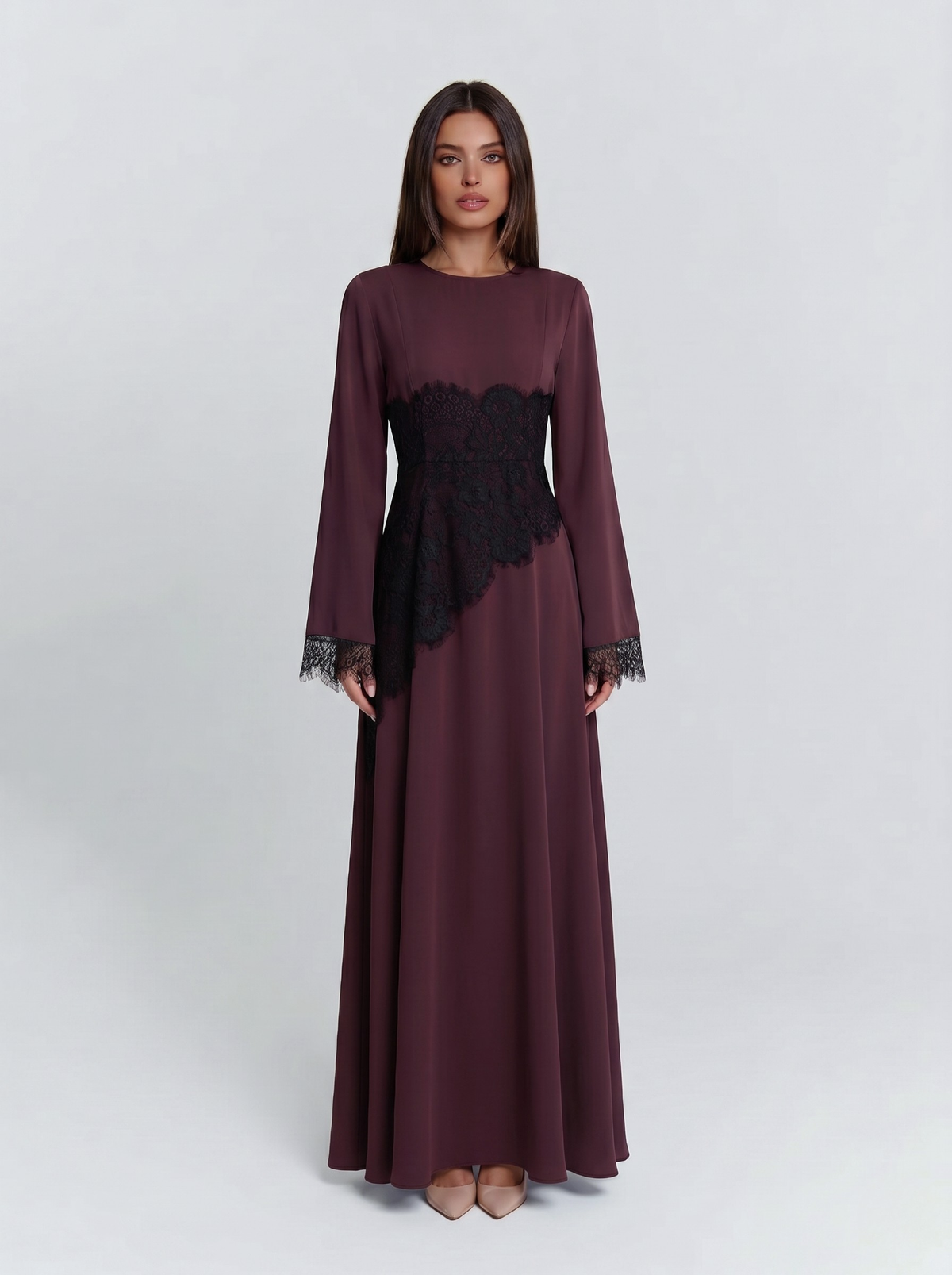 Robe longue à superposition de dentelle noire — Ourida