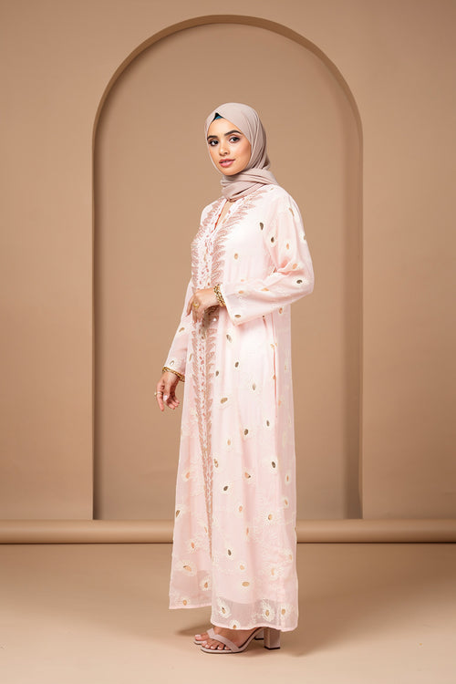 Kaftan brodé à sequins rose poudré — Chahinez - Style by Aliyah