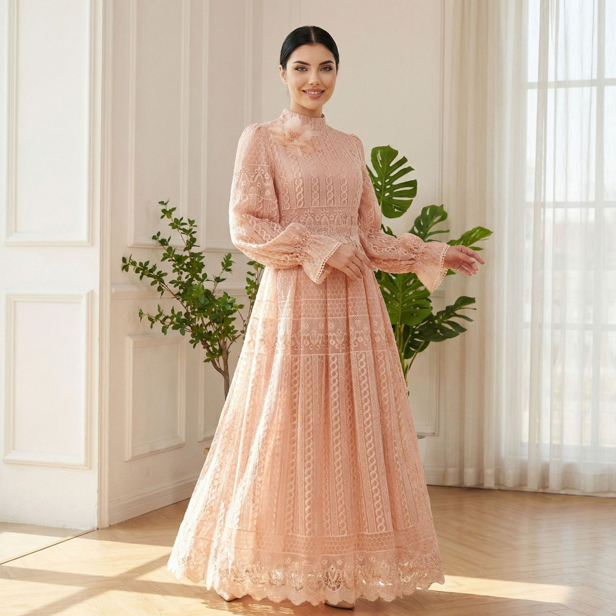 Robe longue en dentelle brodée, col montant — Lydia
