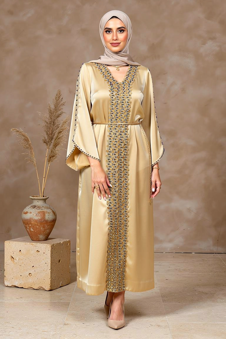 Robe longue brodée & ornée de perles – Zakia - Style by Aliyah