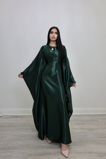 Robe longue satinée manches papillon — Sophie