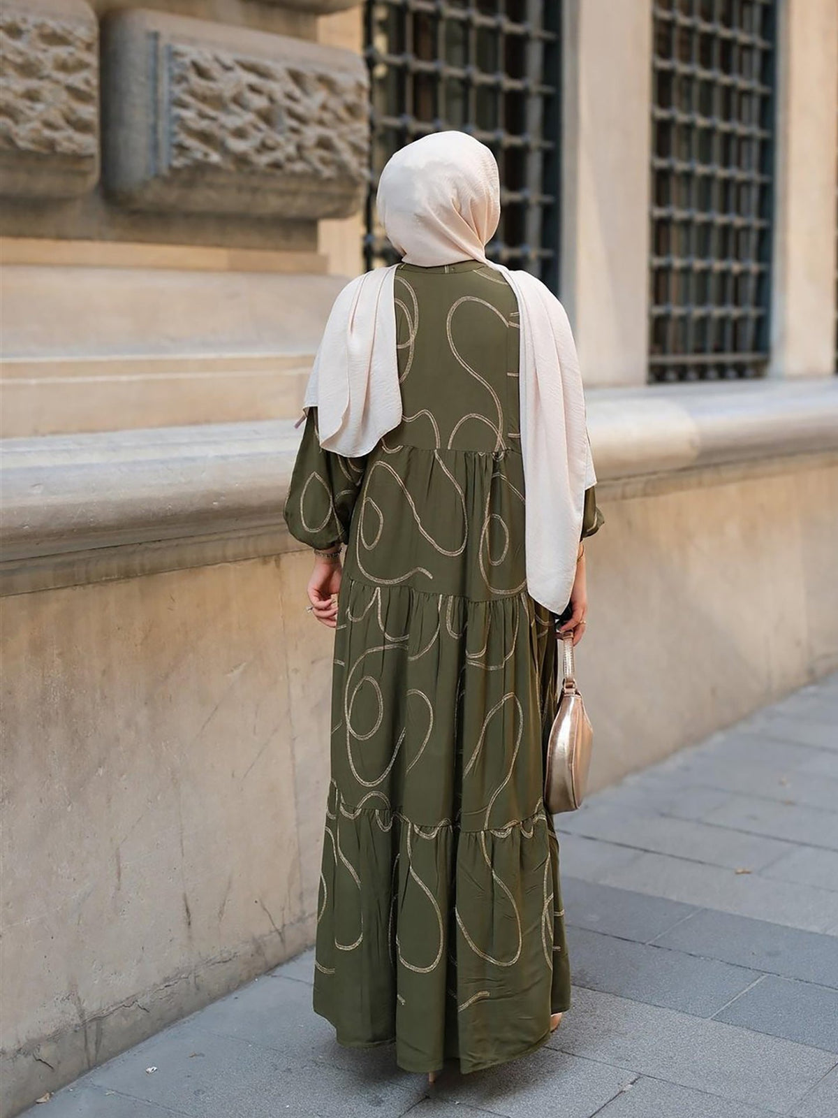 Robe longue imprimée fluide col V — Lucie