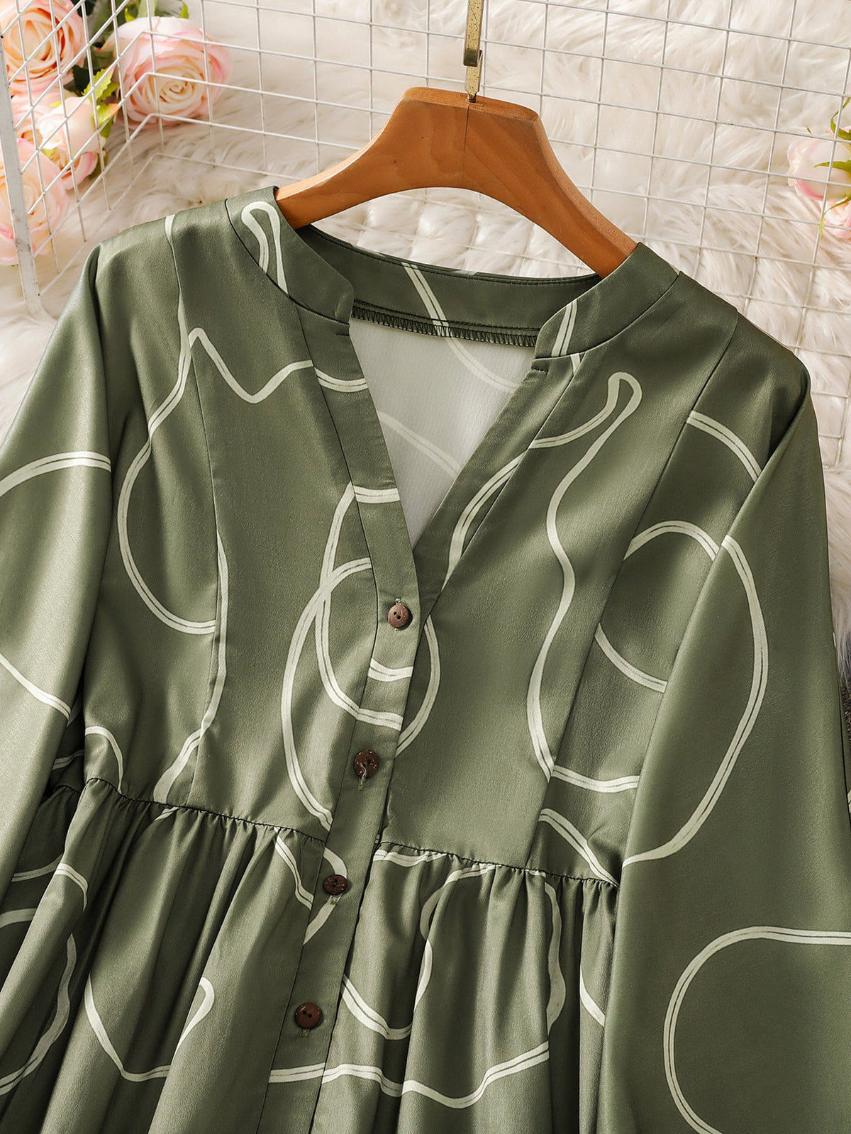 Robe longue imprimée fluide col V — Lucie