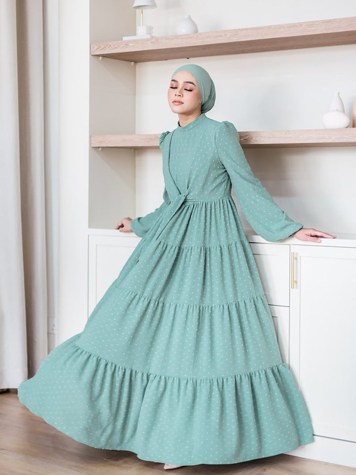 Robe longue à volants et manches lanternes — Kahina