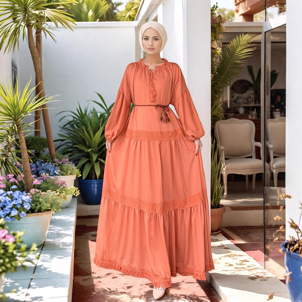 Robe maxi à dentelle, franges & volants — Amina