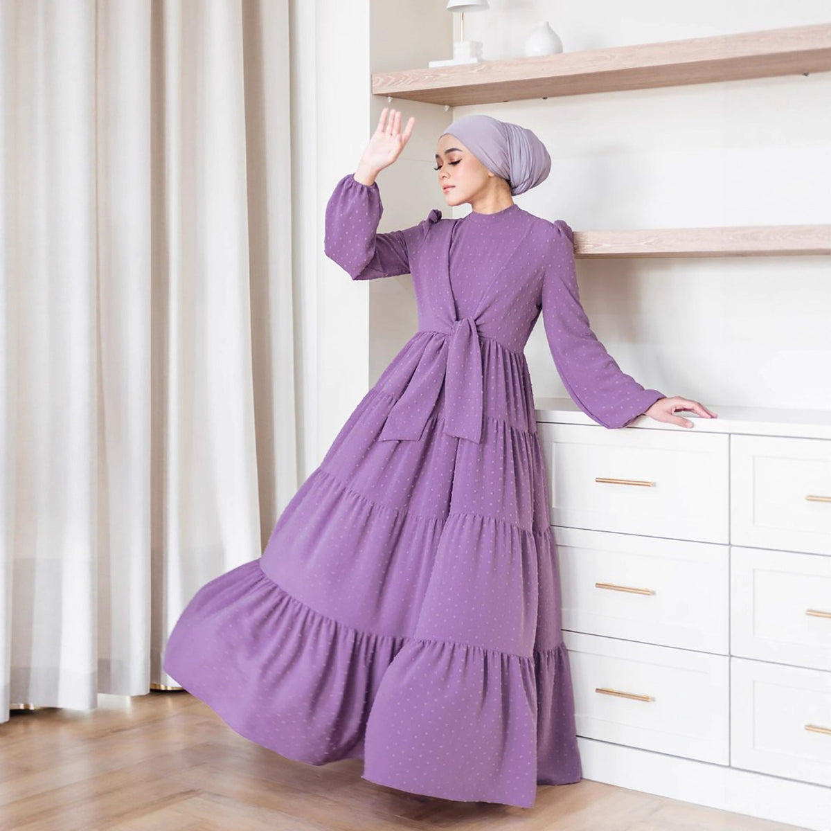 Robe longue à volants et manches lanternes — Kahina
