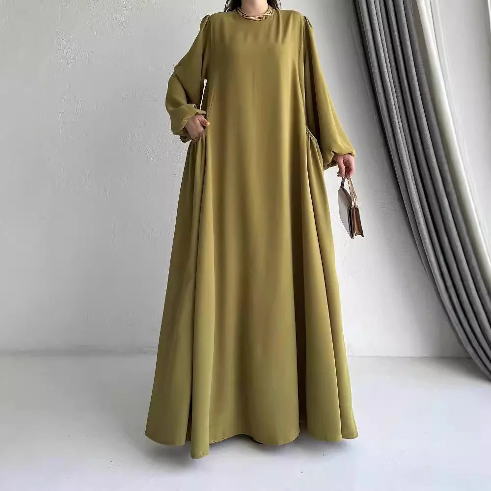 Robe Sirine en vue de profil — coupe ample et tombe gracieux