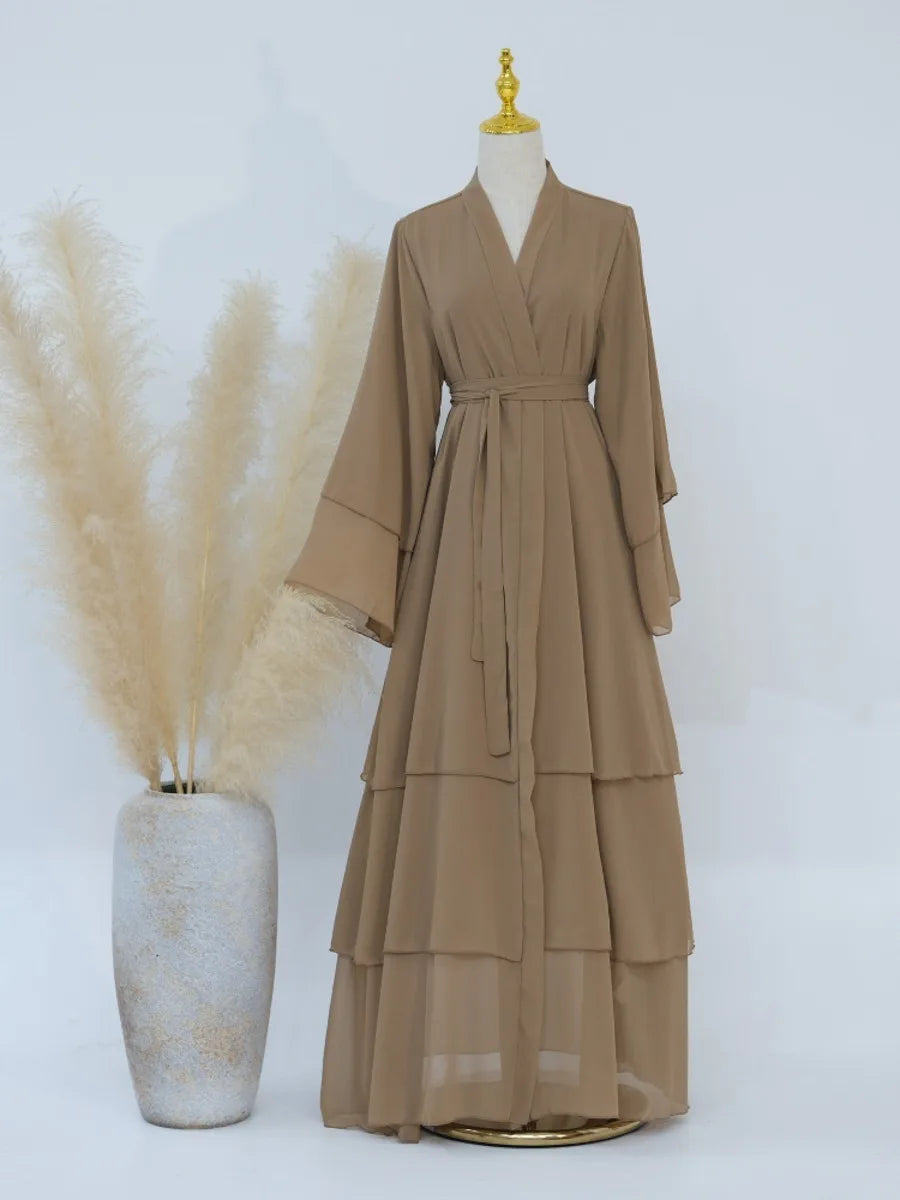 Robe longue Rania en chiffon — détail de l'ouverture fluide