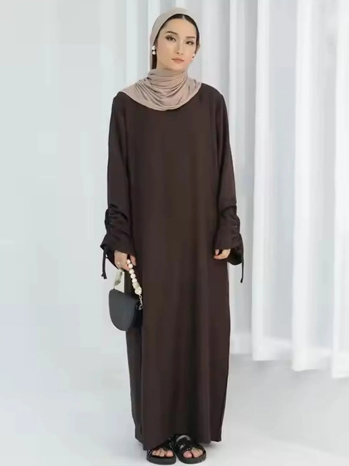 Robe longue fluide lacets manches — Aïcha