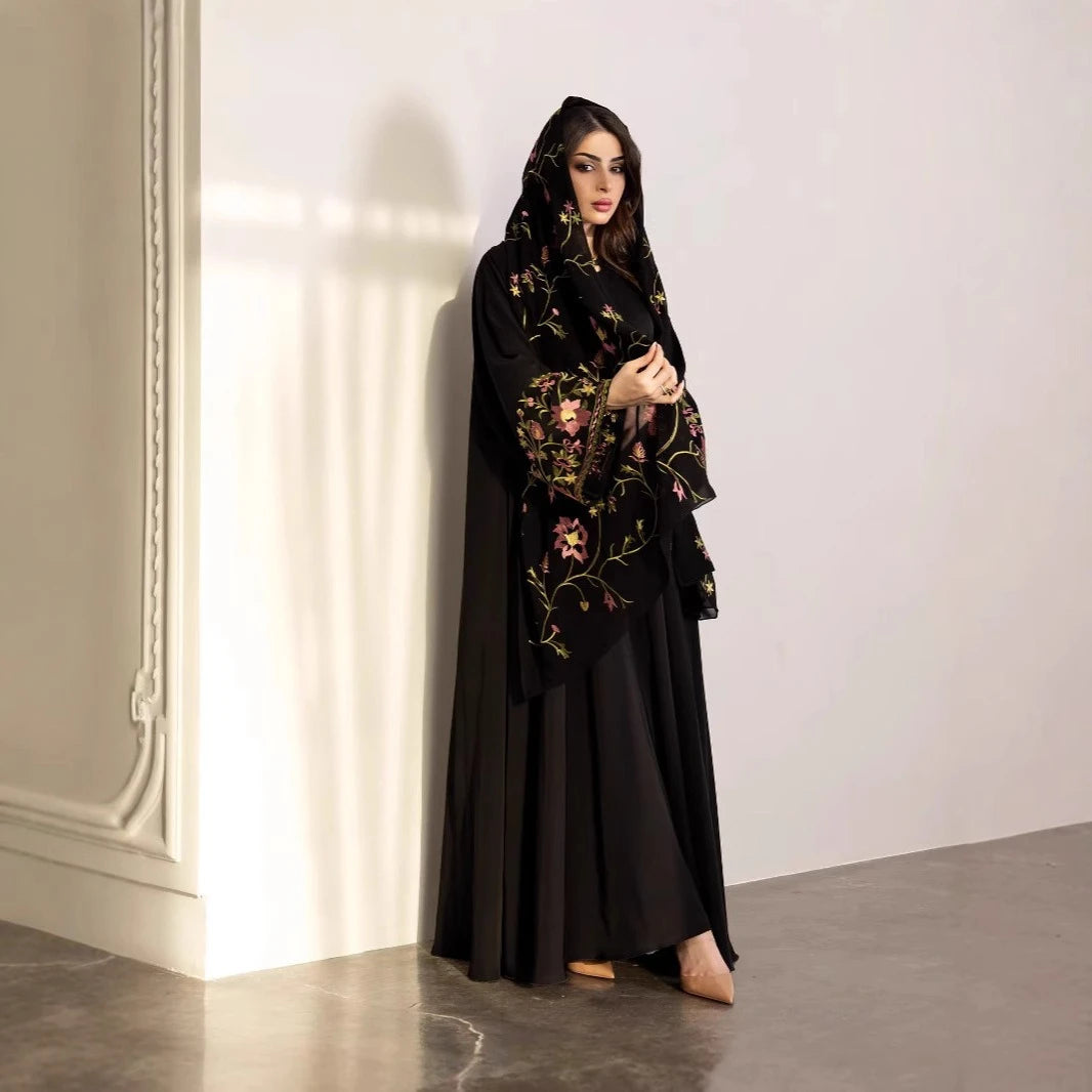 Ensemble Brodé Longue Robe & Écharpe Assorti — Mounia