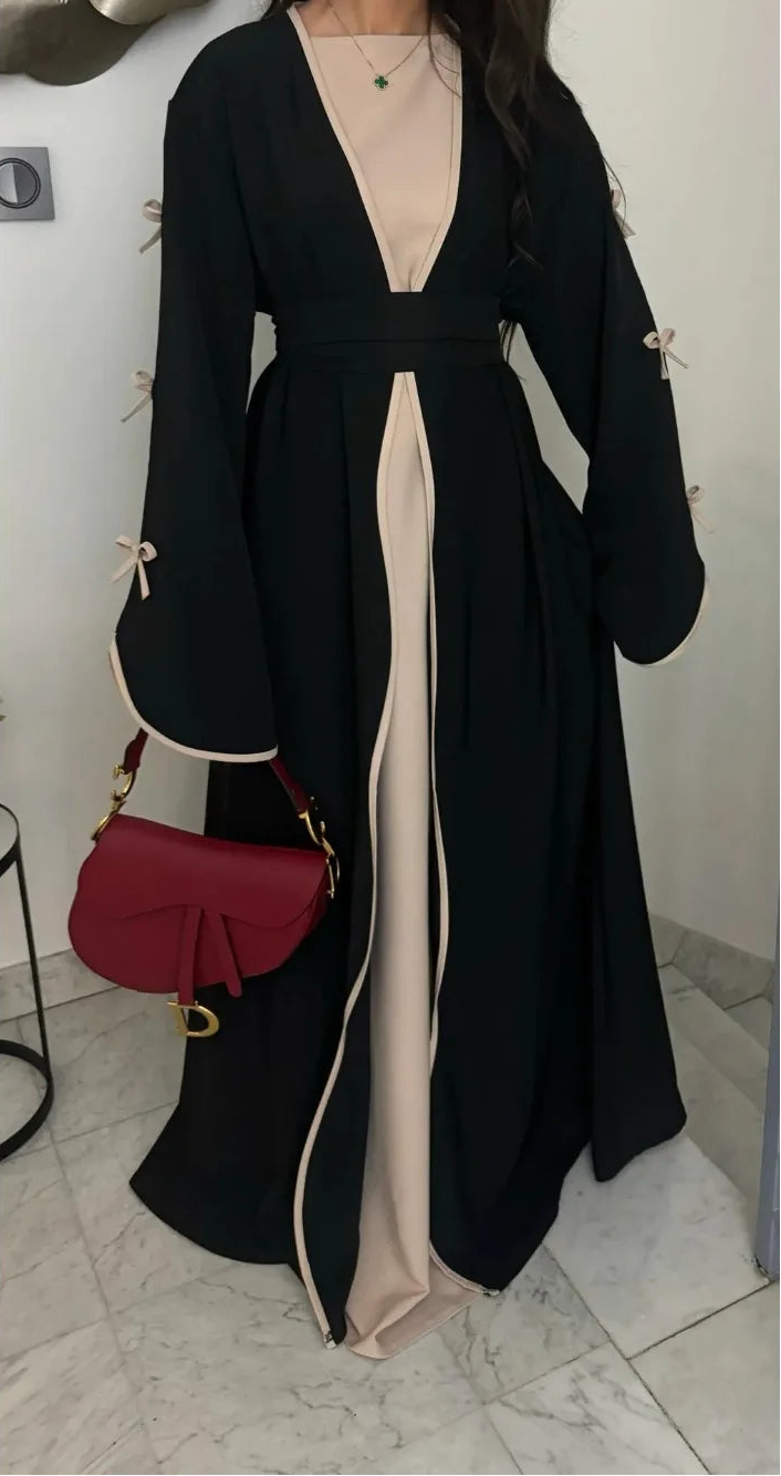 Kaftan Yara — vue arrière, drapé fluide et manches longues