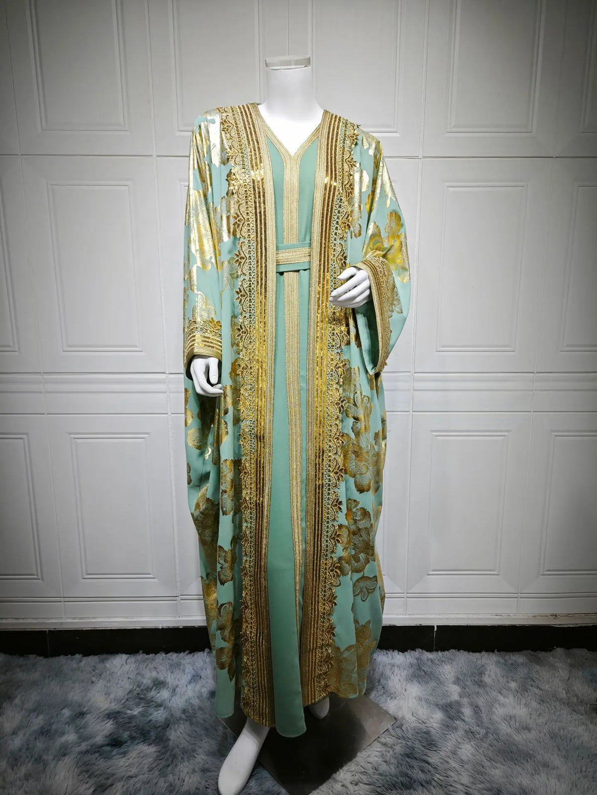 Abaya brodée à manches longues, tomber fluide festif — Maya