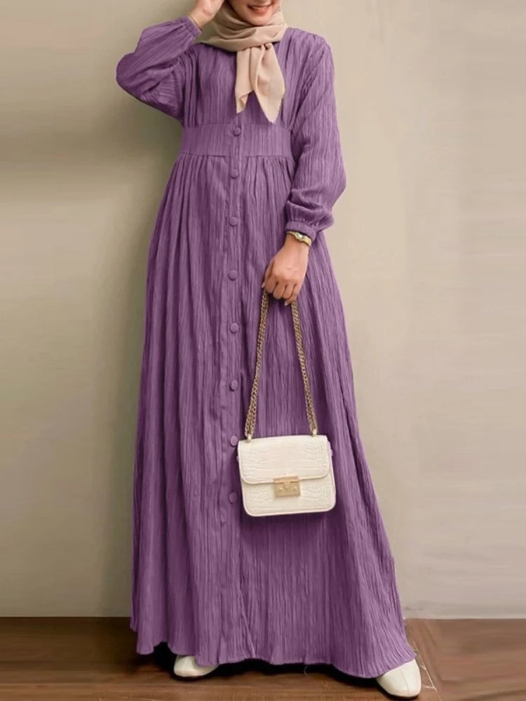 Robe Selma violet — vue complète, tombe souple et effet froissé délicat