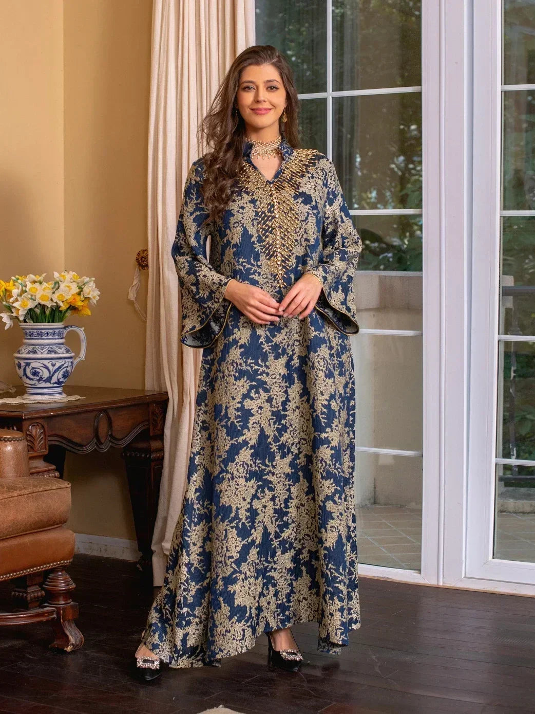 Abaya Kaftan Brodée à Col Orné — Inès