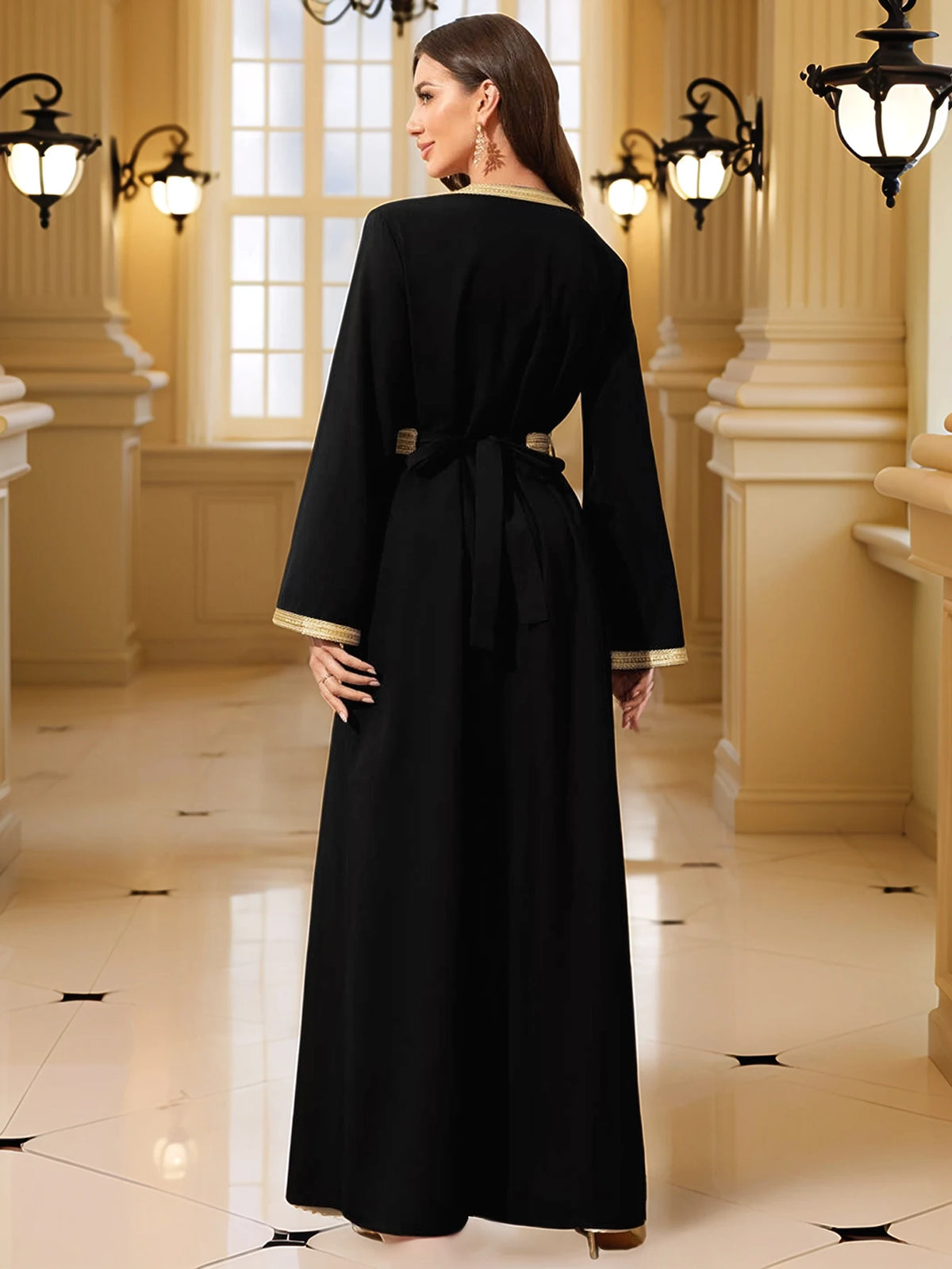 Kaftan Brodé Doré Manches Longues — Nawal