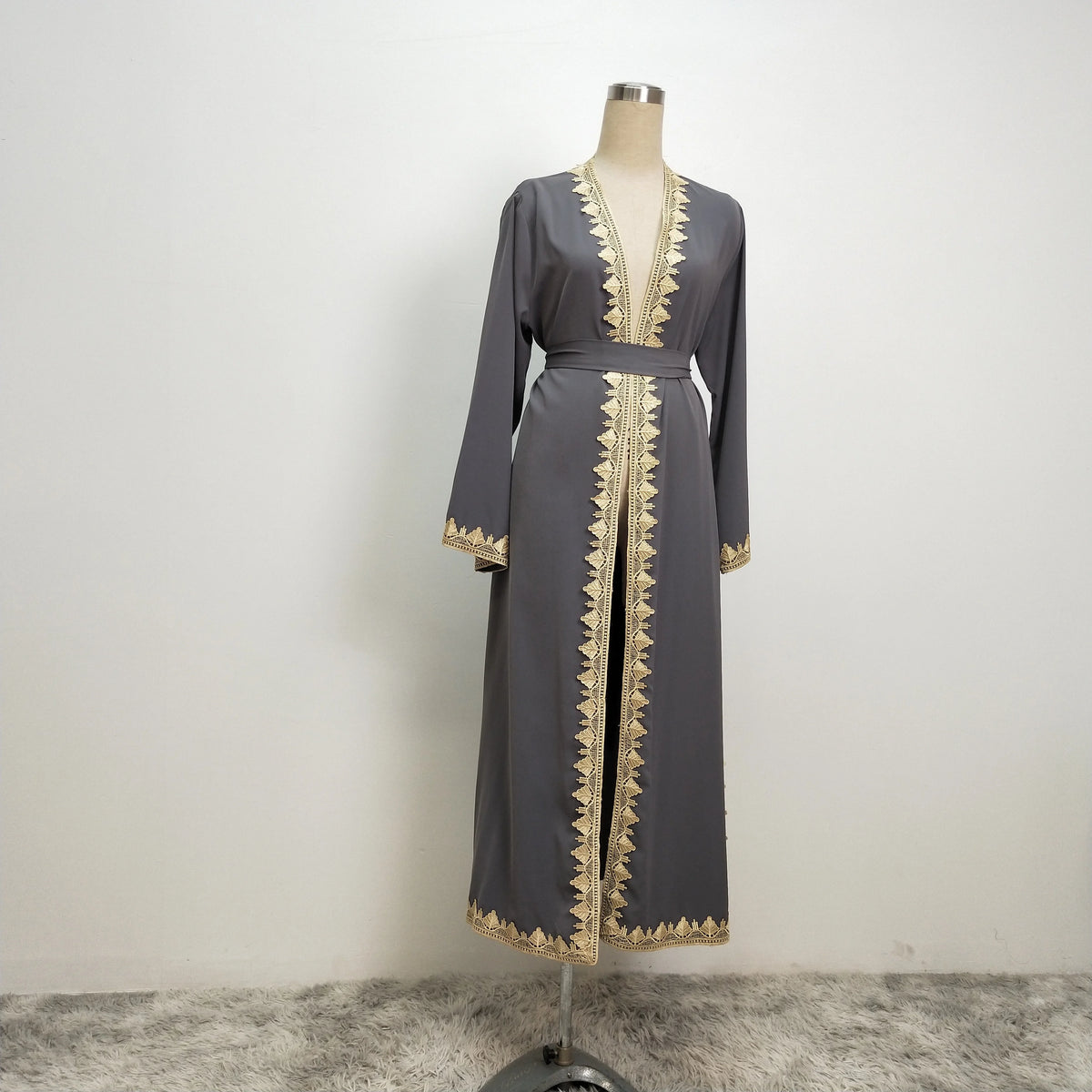 Robe longue Ilham — vue en mouvement, fluidité du tissu