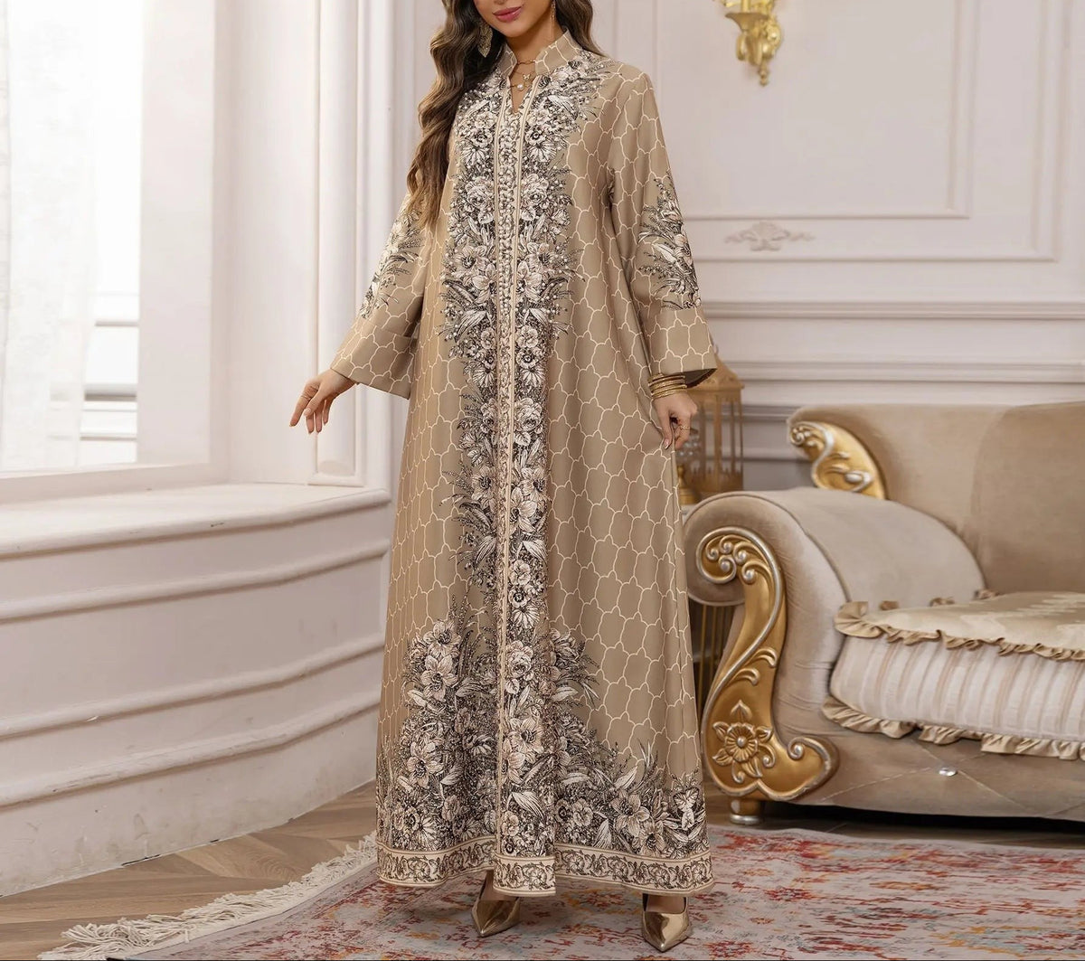 Kaftan Salma — vue de profil, manches longues avec tombée gracieuse