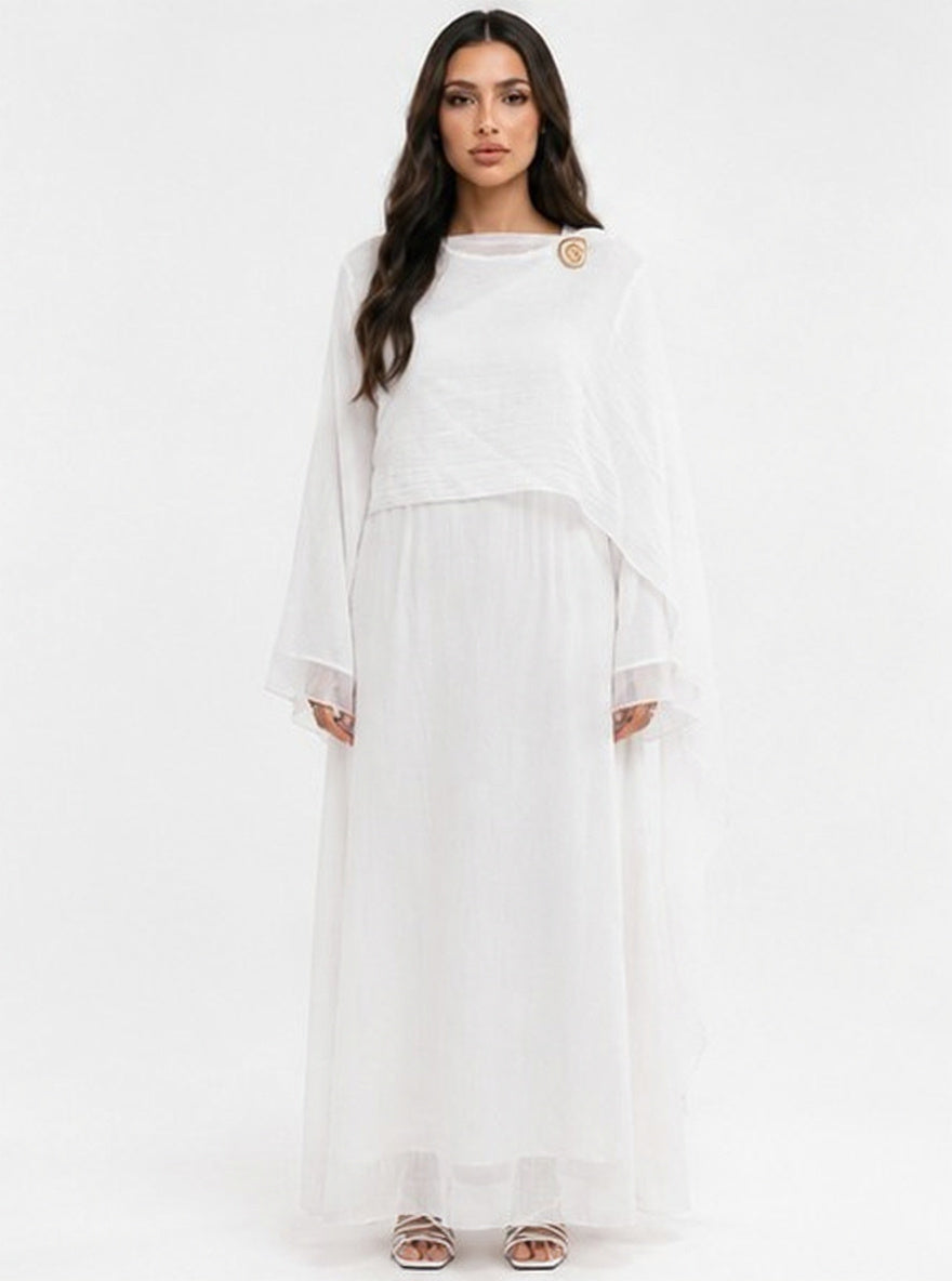 Robe longue fluide à broche dorée — Lamia
