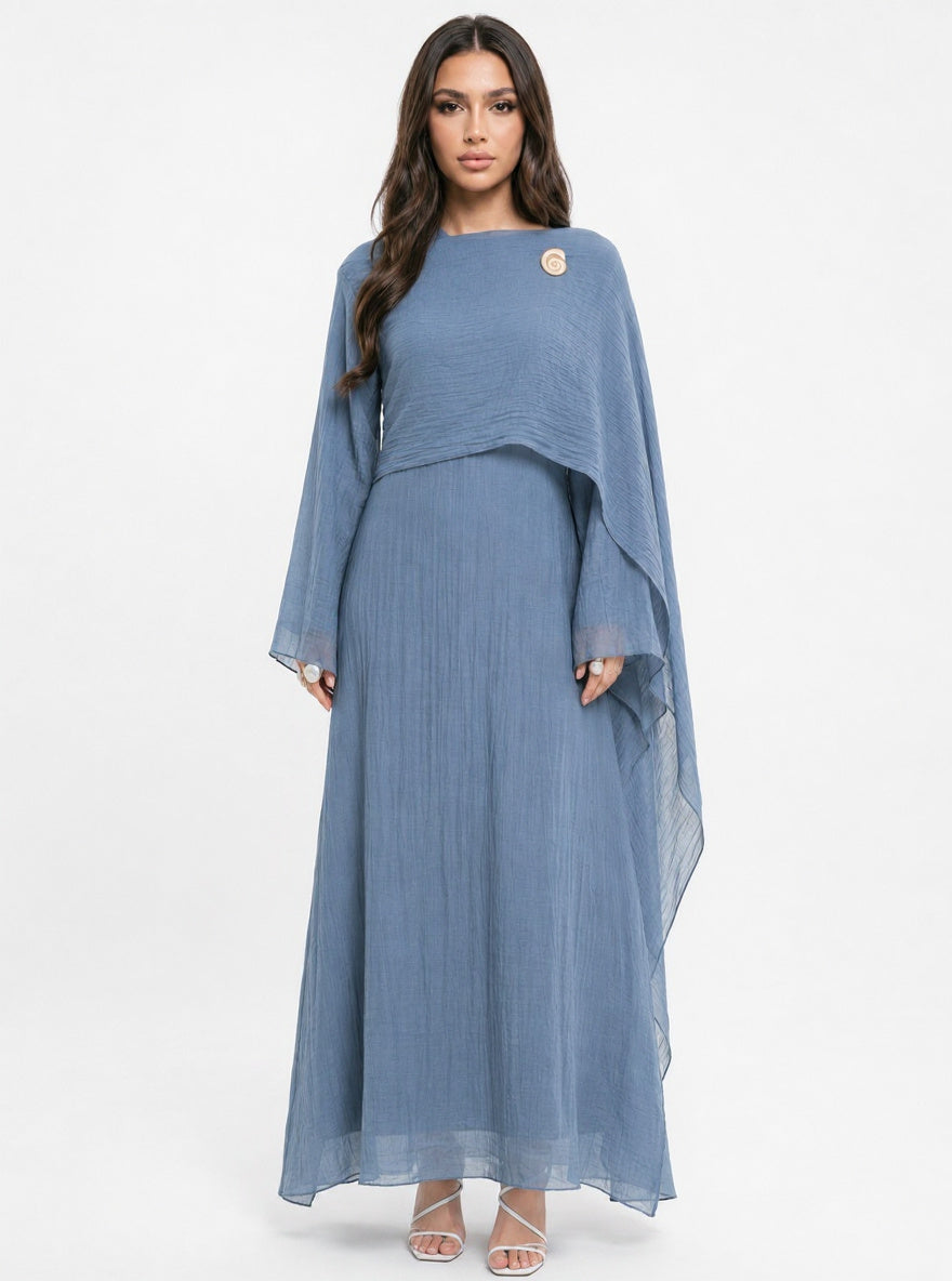 Robe longue fluide à broche dorée — Lamia