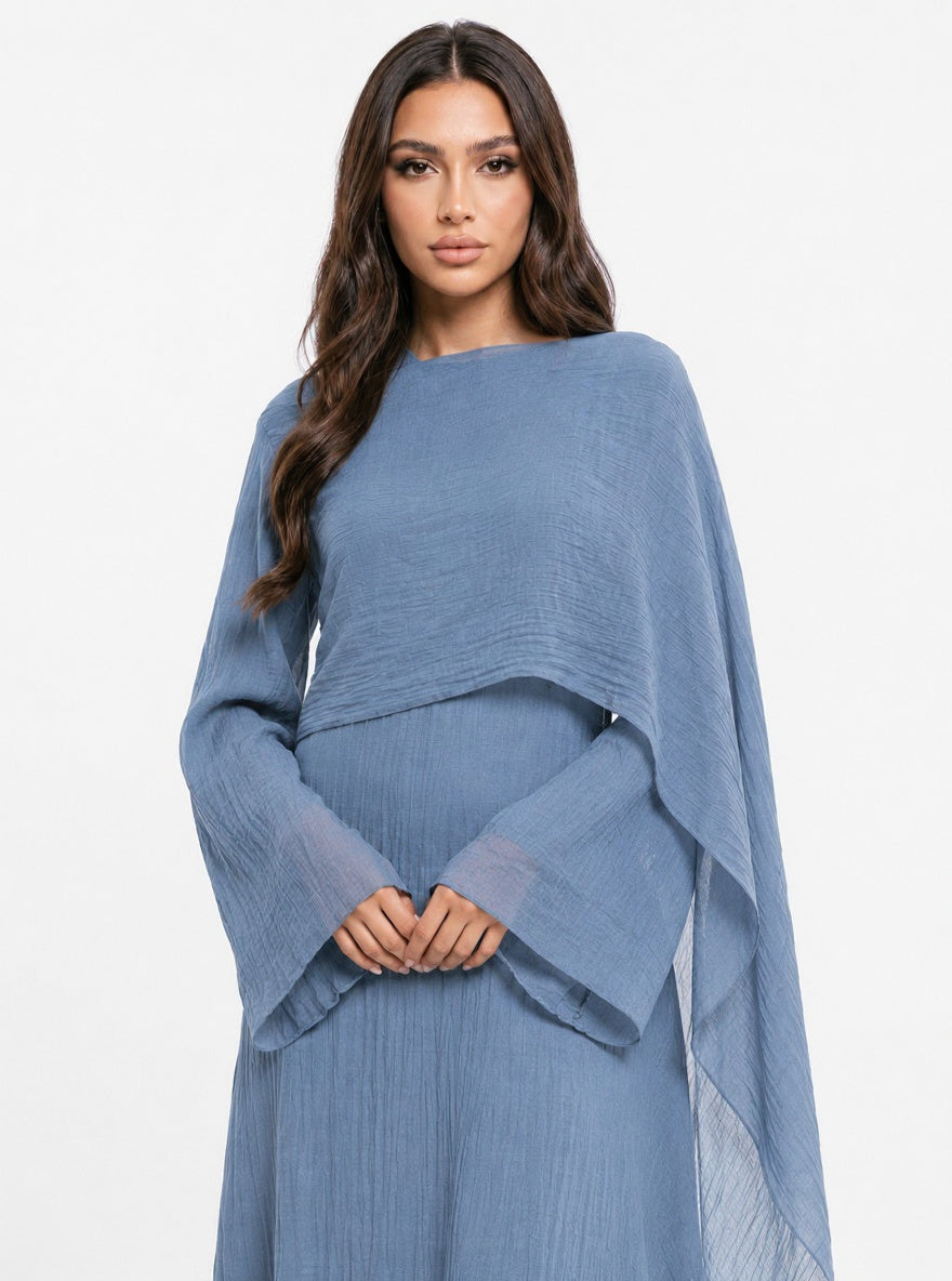 Robe longue fluide à broche dorée — Lamia